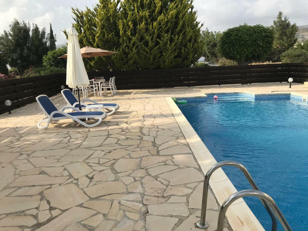 Villa Lilly Peyia Exterior foto