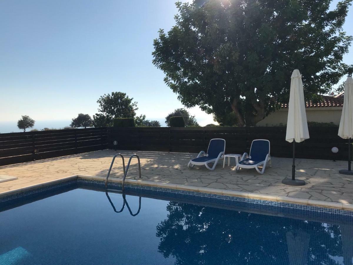 Villa Lilly Peyia Exterior foto